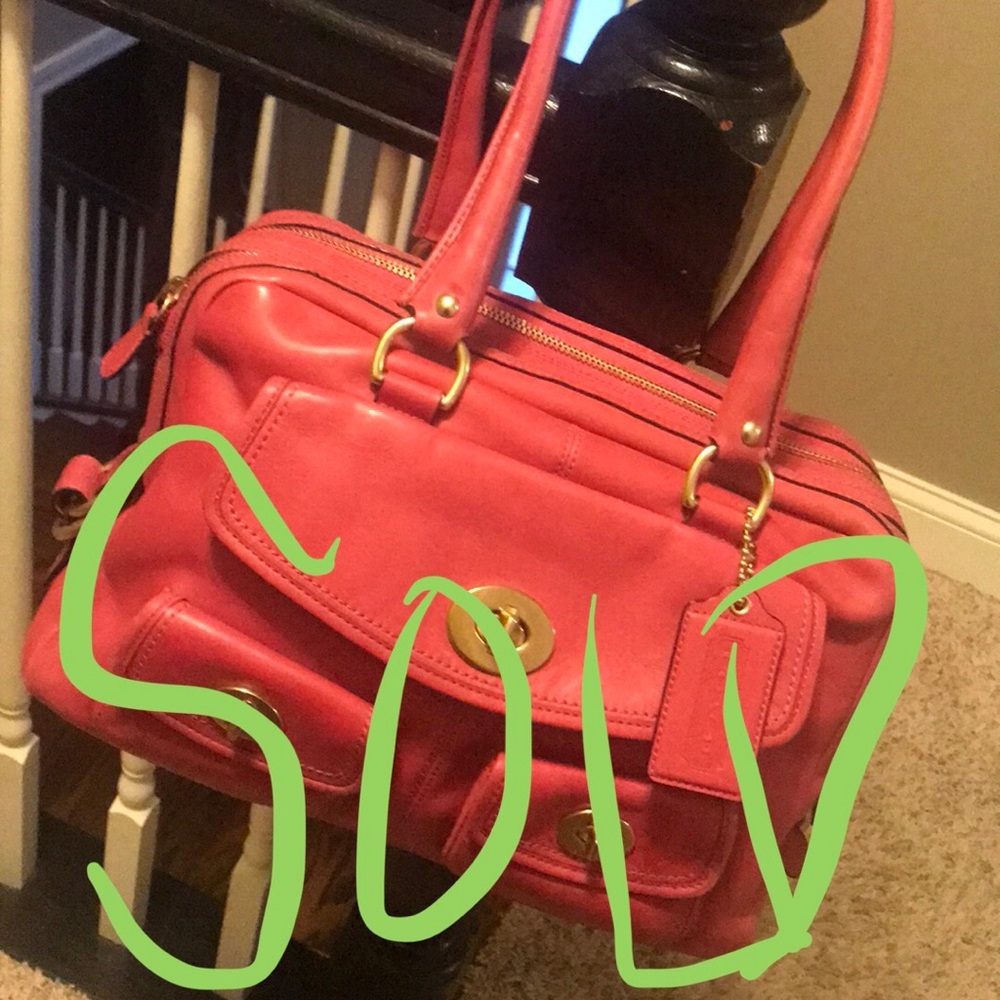 100% AUTHENTIC COACH pink SHOULDER BAG